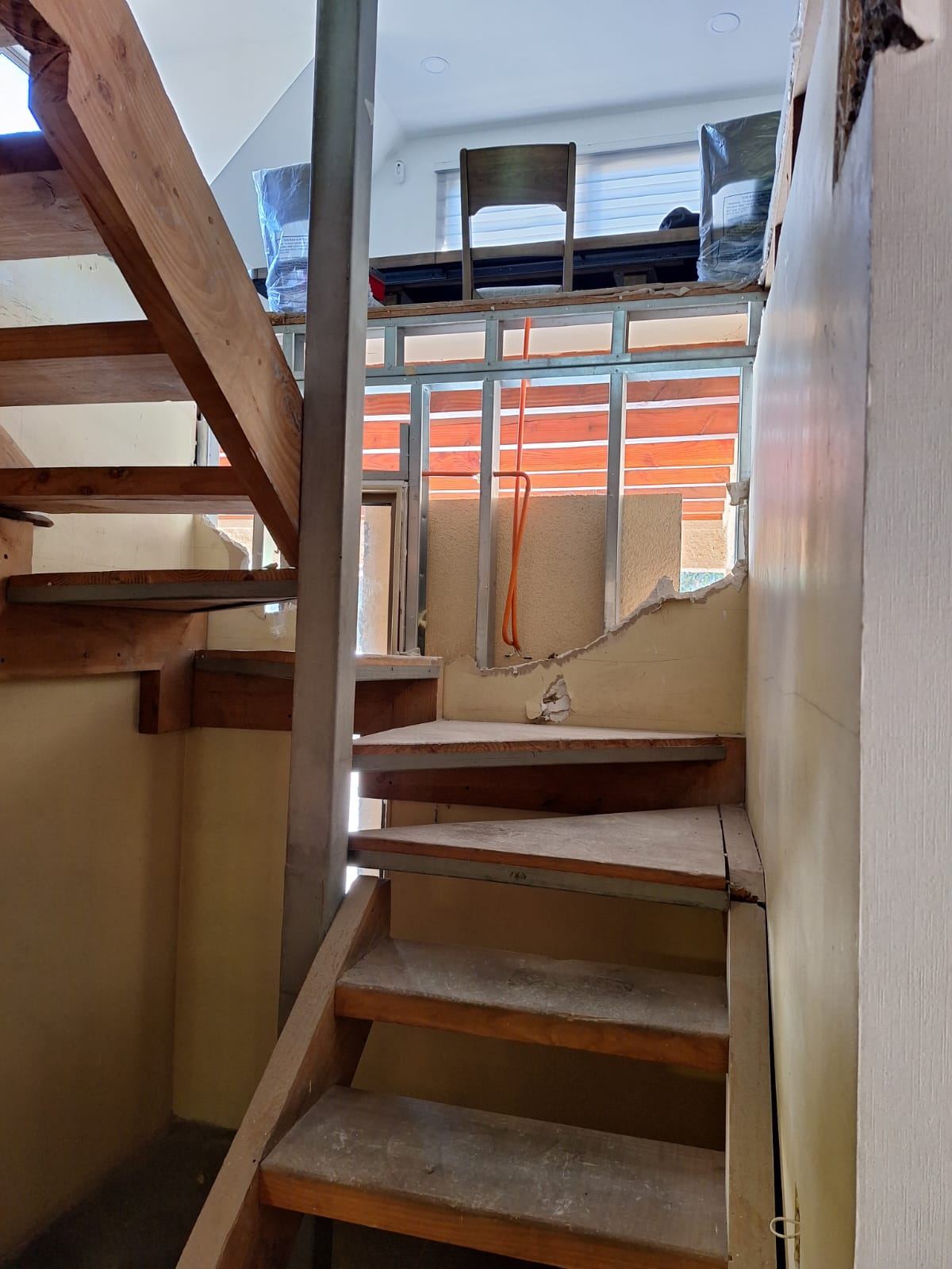 Remodelación caja de escalera — Las Perdices